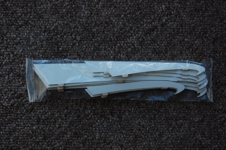 Prometheus 50 F3A wing fans / fences white - Click Image to Close