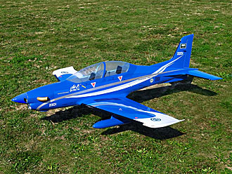 Pilatus PC21 – 2,1m – V2 inc Retract landing gear - Click Image to Close